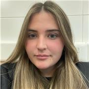 Profesora de Inglés. Nivel intermedio, en proceso de título B2